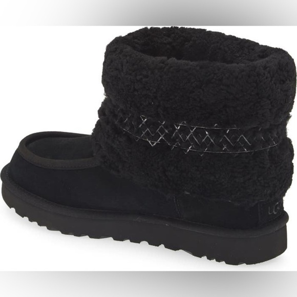New UGG Mini Braid Boot Short Sheepskin Fur Black 1148930 Sz 5 - Picture 3 of 15